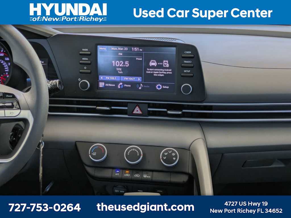Used 2023 Hyundai Elantra SE image 17