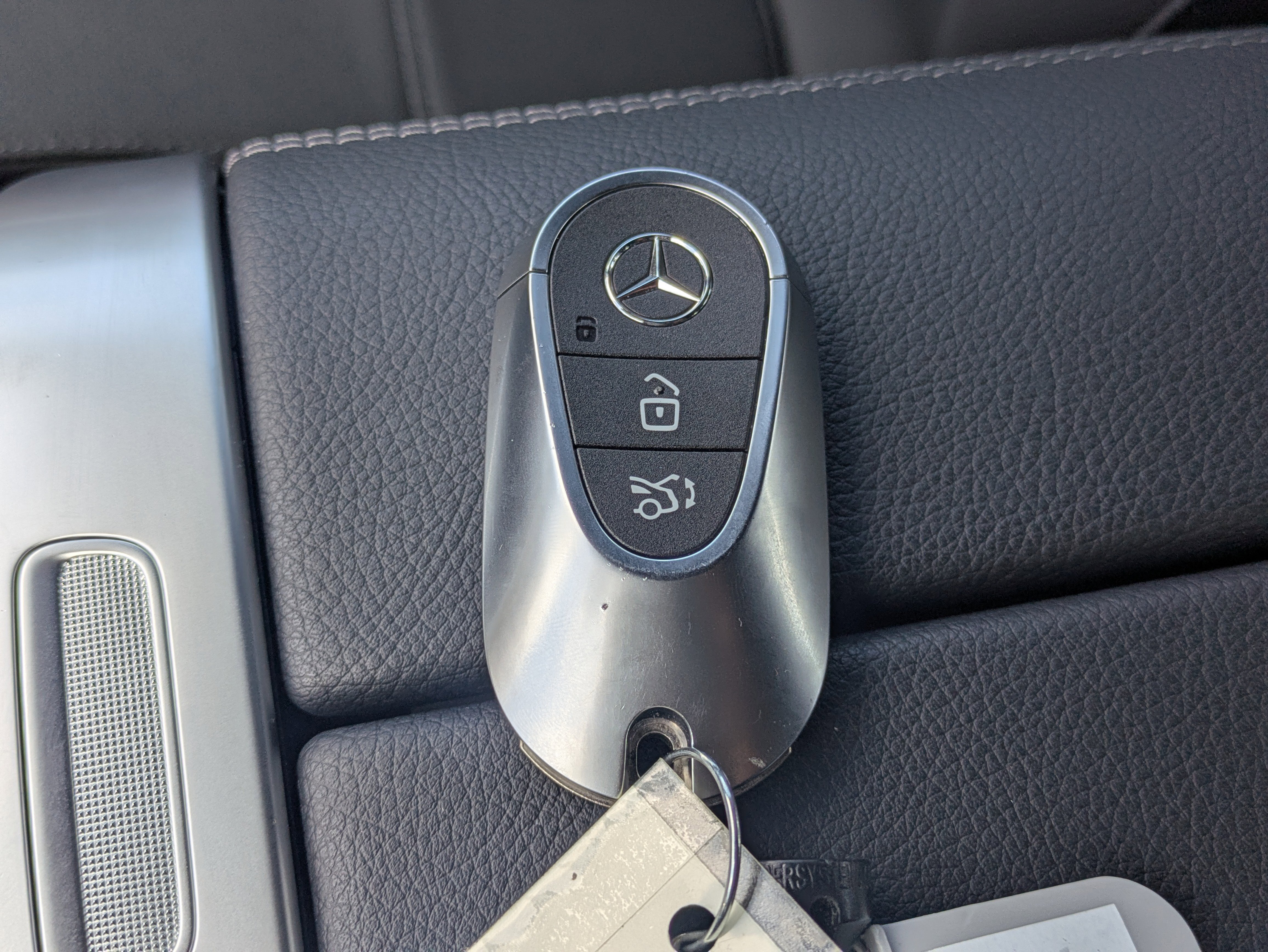 Used 2025 Mercedes-Benz C 300 Sedan image 27