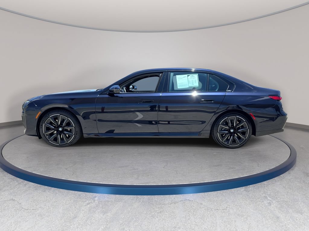 Used 2023 BMW 740i RWD image 9