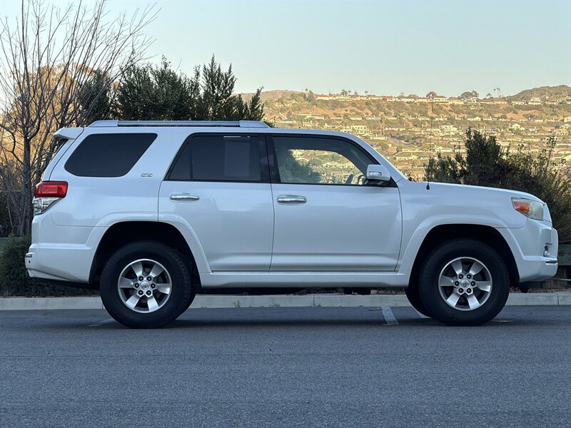 Used 2010 Toyota 4Runner SR5 AWD/4WD image 7
