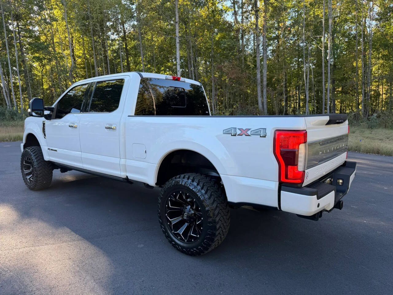 Used 2017 Ford F350 Platinum w/ Platinum Ultimate Package AWD/4WD image 5