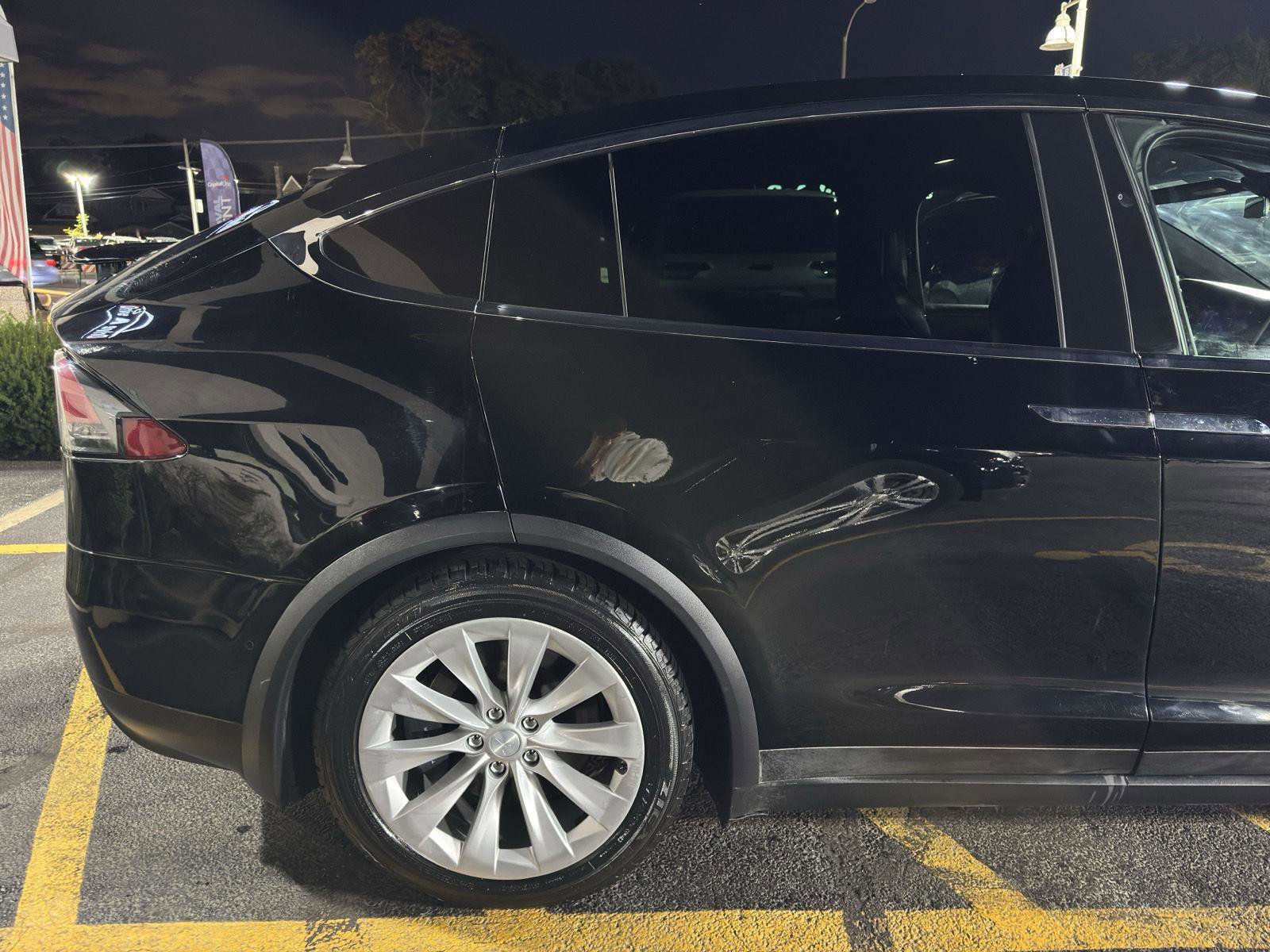 Used 2018 Tesla Model X 75D image 12