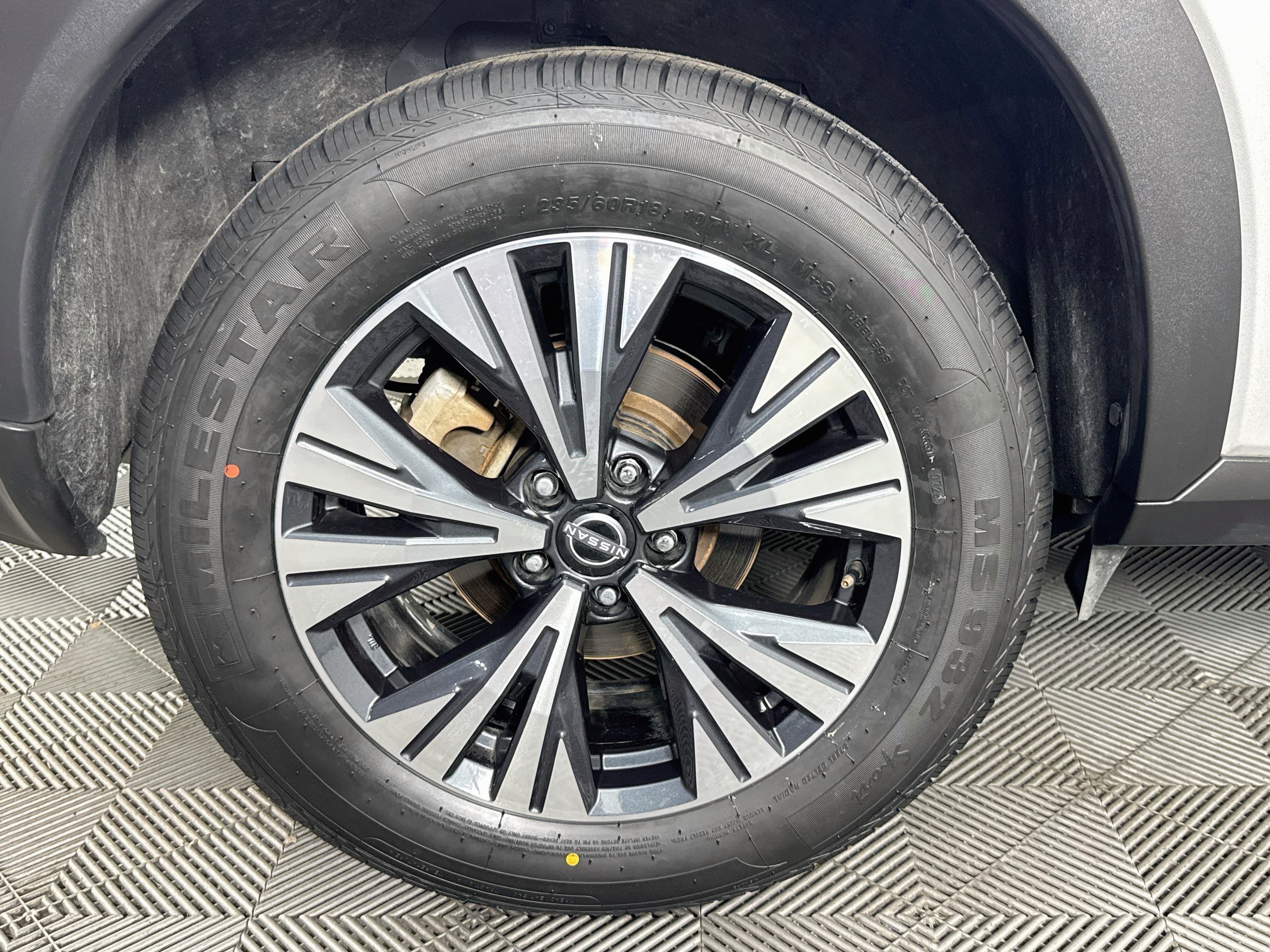 Used 2023 Nissan Rogue SV FWD image 31