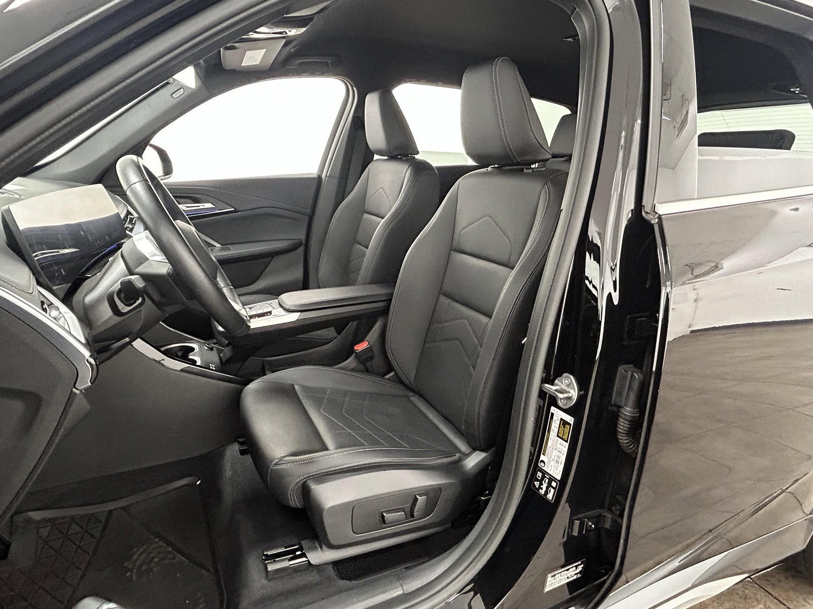 Used 2023 BMW X1 xDrive28i w/ Convenience Package image 27