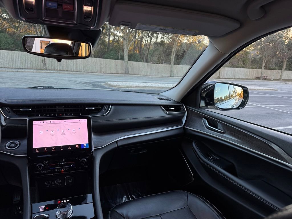 Used 2022 Jeep Grand Cherokee Limited w/ Trailer Tow Prep Group (B) image 26