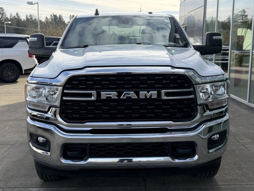 Used 2024 RAM 3500 Big Horn image 3