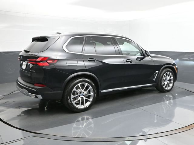 New 2025 BMW X5 xDrive50e image 15
