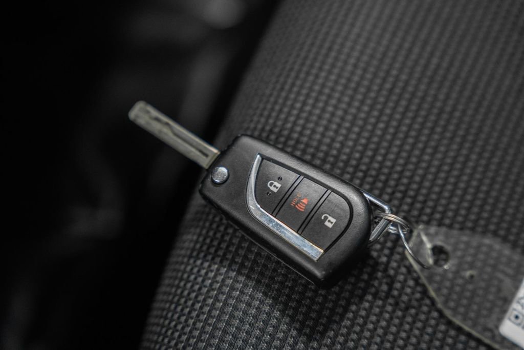 Used 2025 Toyota RAV4 LE image 38