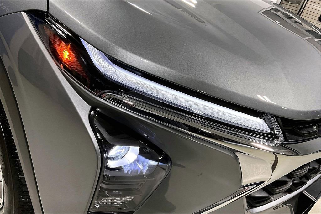 Used 2025 Chevrolet Trax LT w/ Driver Confidence Package image 27