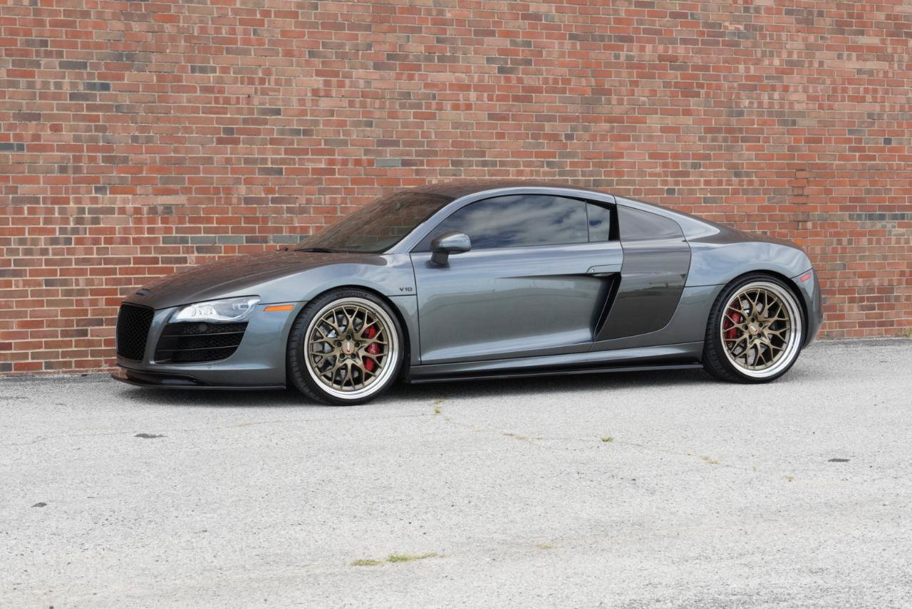 Used 2012 Audi R8 V10 AWD/4WD image 2