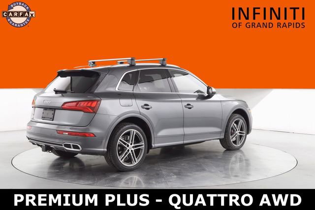 Used 2018 Audi SQ5 Premium Plus w/ Navigation Package image 3