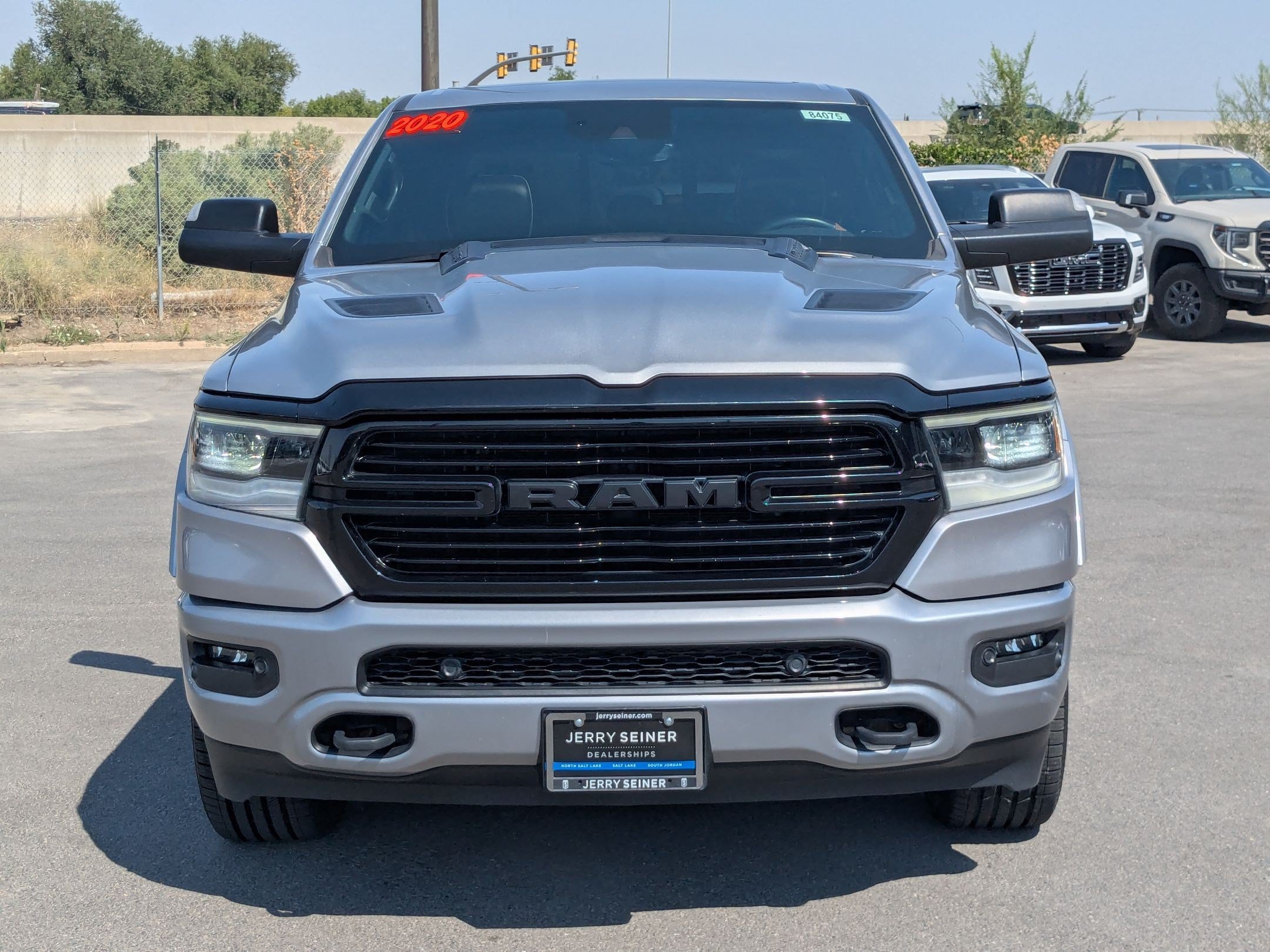 Used 2020 RAM 1500 Laramie AWD/4WD image 9