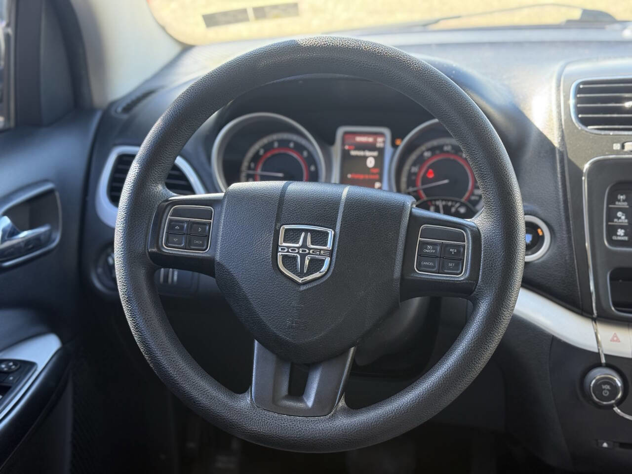 Used 2014 Dodge Journey SXT image 23