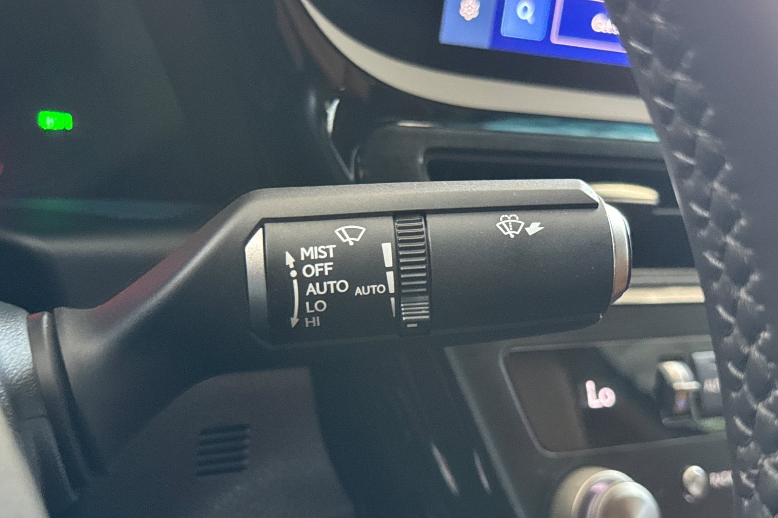 Certified 2025 Lexus ES 350 w/ Premium Package FWD image 32
