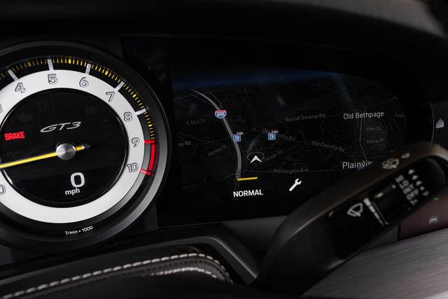 Used 2024 Porsche 911 GT3 RWD image 32