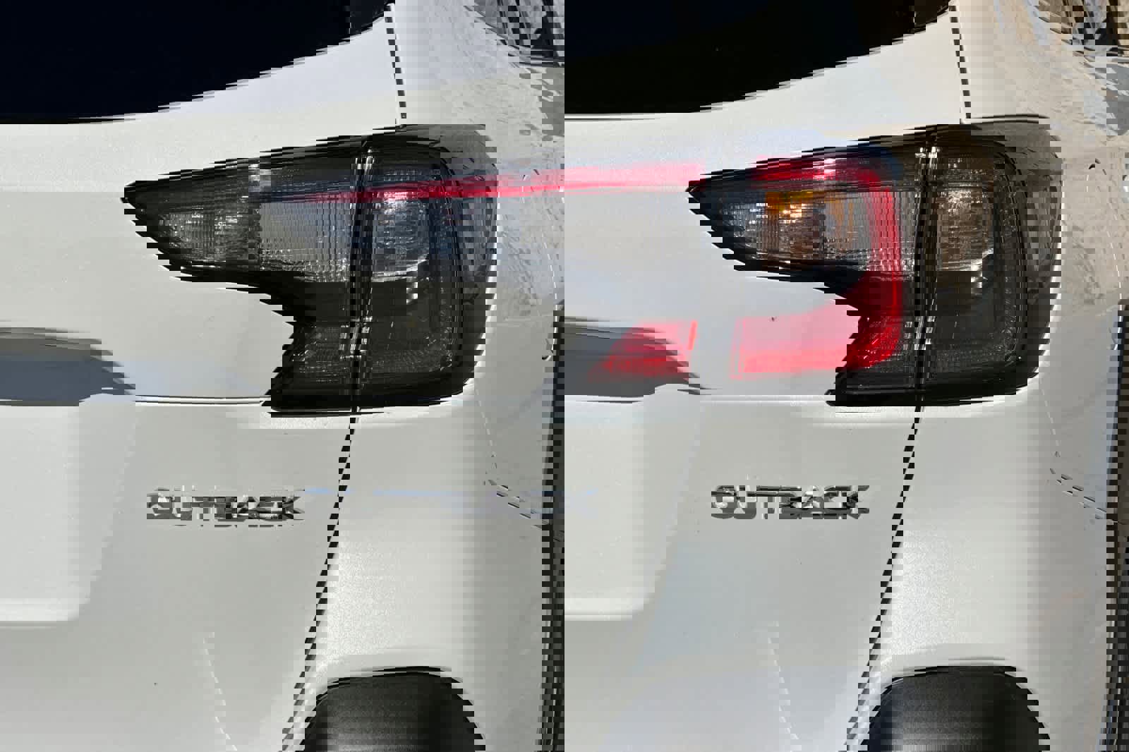 New 2025 Subaru Outback Limited image 32