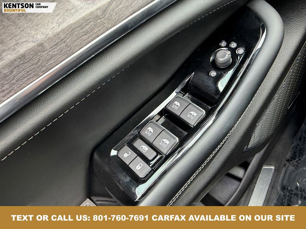 Used 2024 Jeep Grand Cherokee L Overland w/ Trailer Tow Package image 23