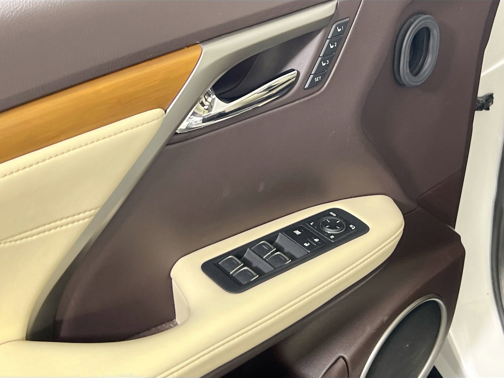 Used 2019 Lexus RX 350 AWD w/ Navigation Package image 18