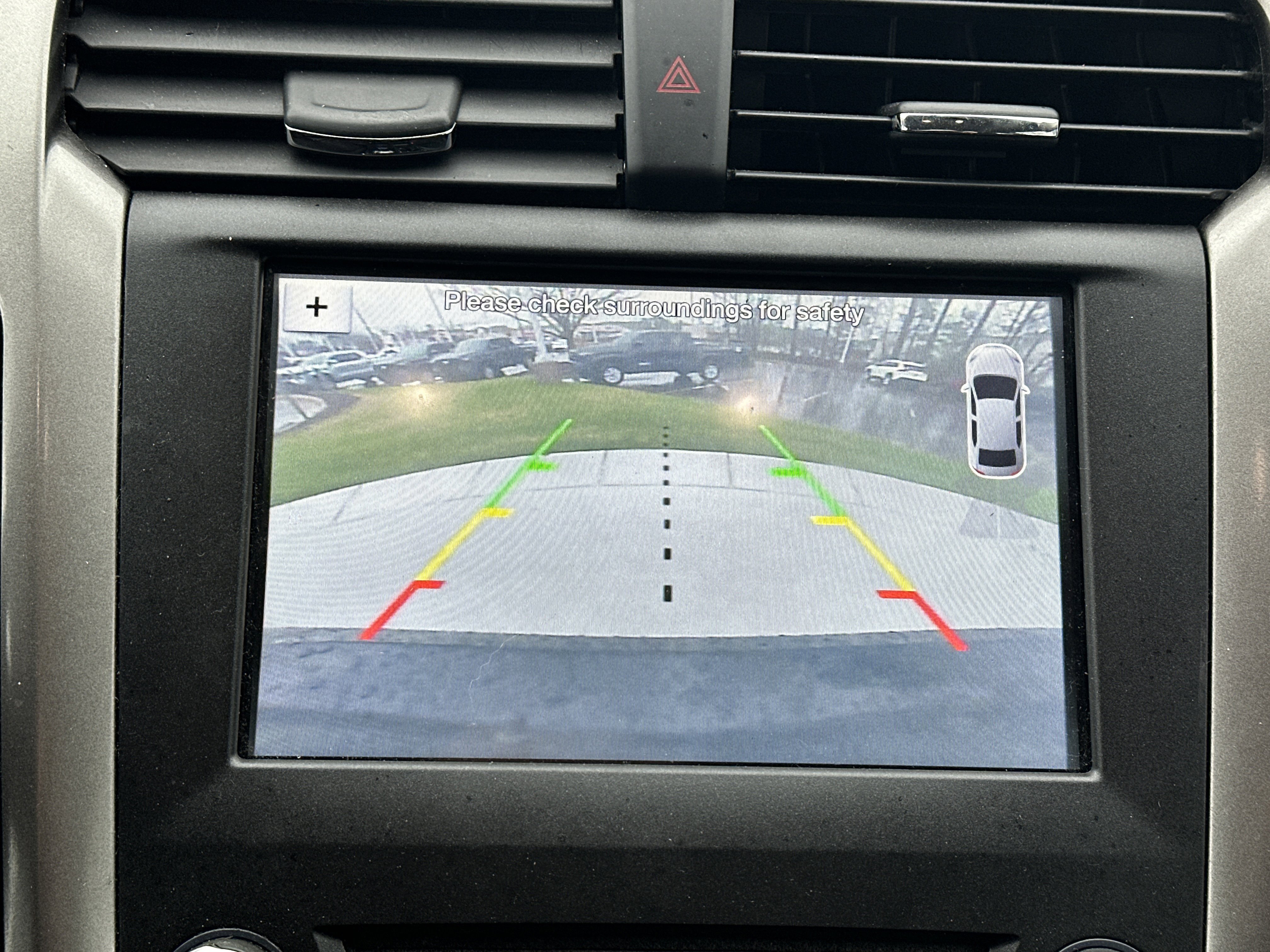 Used 2017 Ford Fusion SE w/ Fusion SE Technology Package image 25