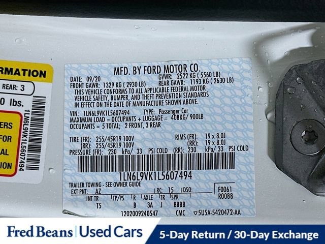 Certified 2020 Lincoln Continental Standard w/ Premium Package image 36