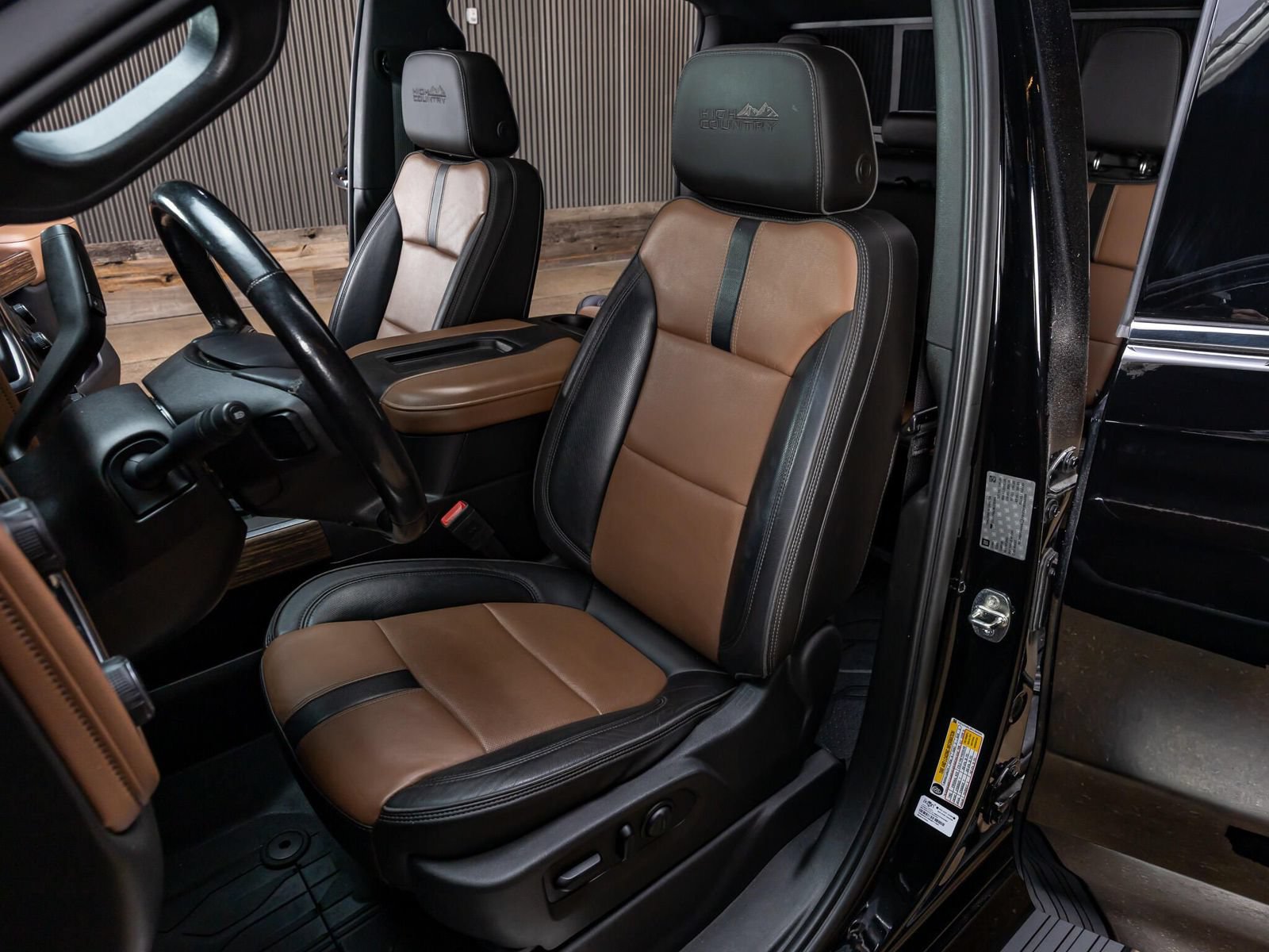 Used 2019 Chevrolet Silverado 1500 High Country AWD/4WD image 25