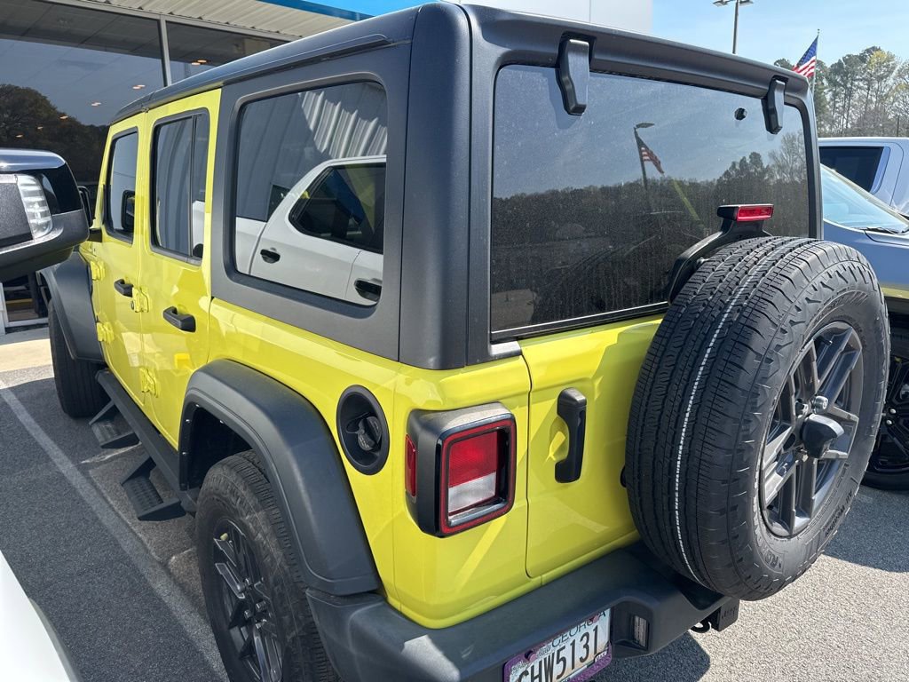 Used 2024 Jeep Wrangler Sport S image 3