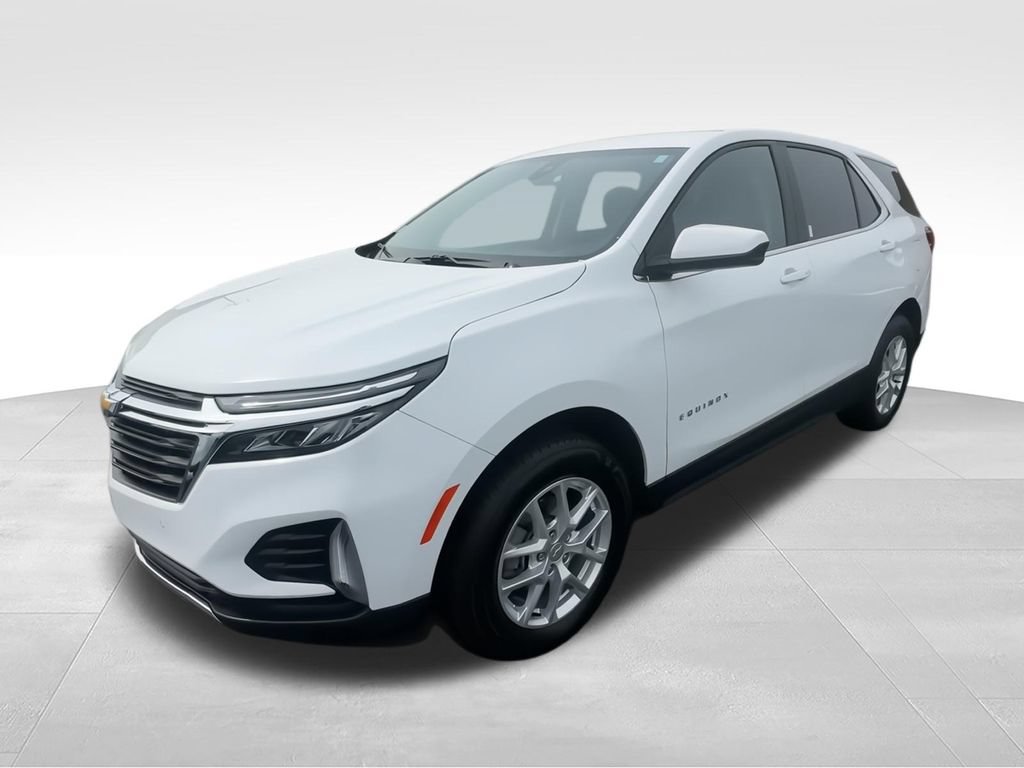 Used 2024 Chevrolet Equinox LT w/ LPO, Floor Liner Package AWD/4WD image 4