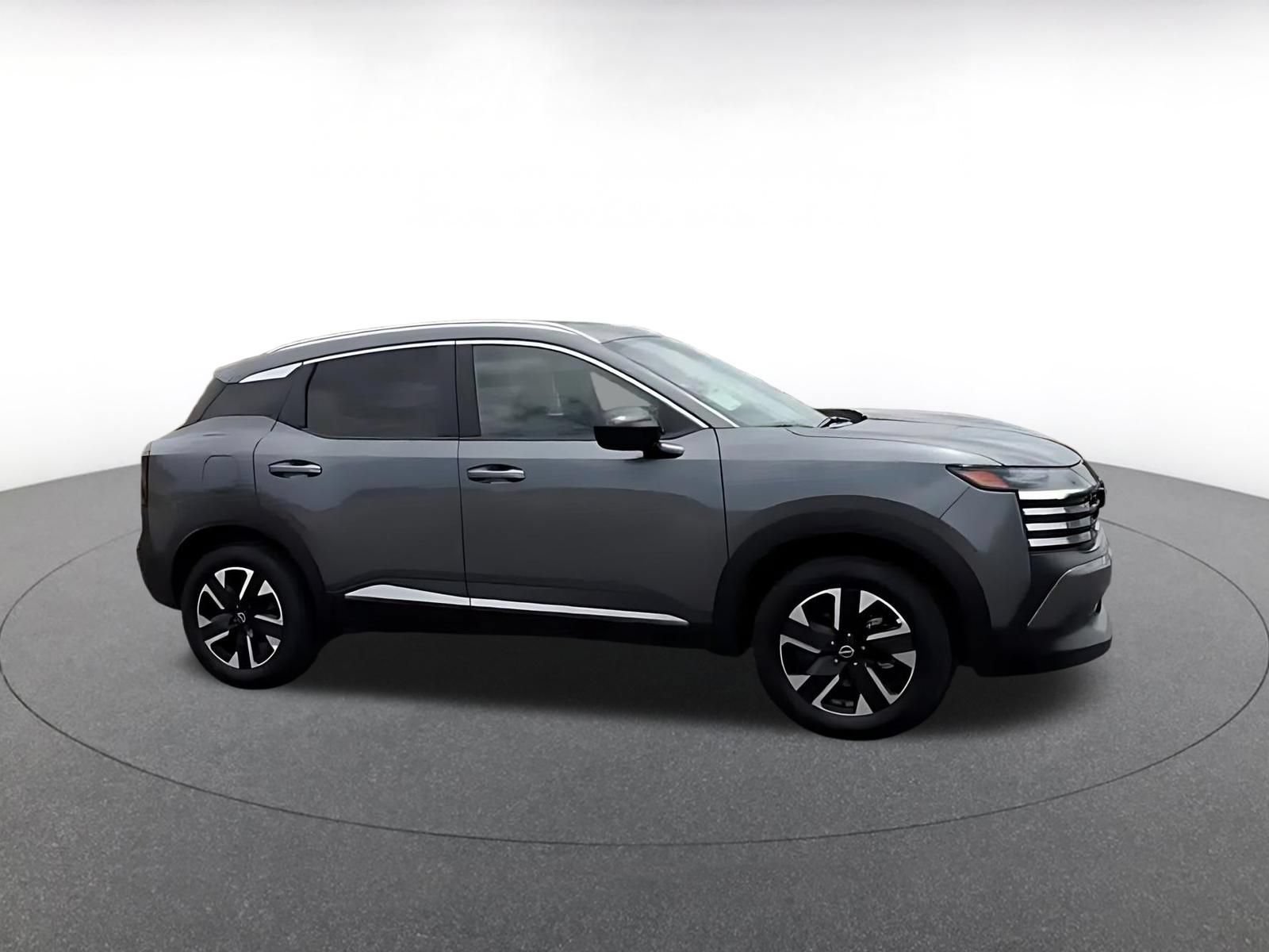 Used 2026 Nissan Kicks SV w/ Cold Weather Package AWD/4WD image 4