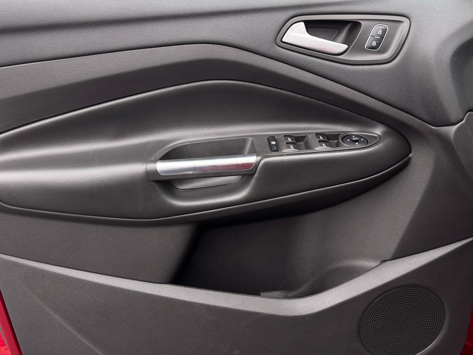 Used 2018 Ford Escape SEL image 14