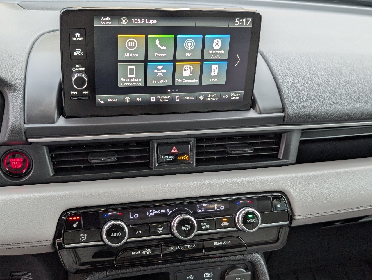 Used 2025 Honda Pilot EX-L image 18