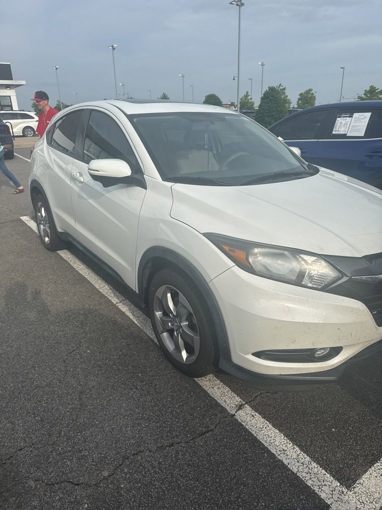 Used 2016 Honda HR-V EX image 8