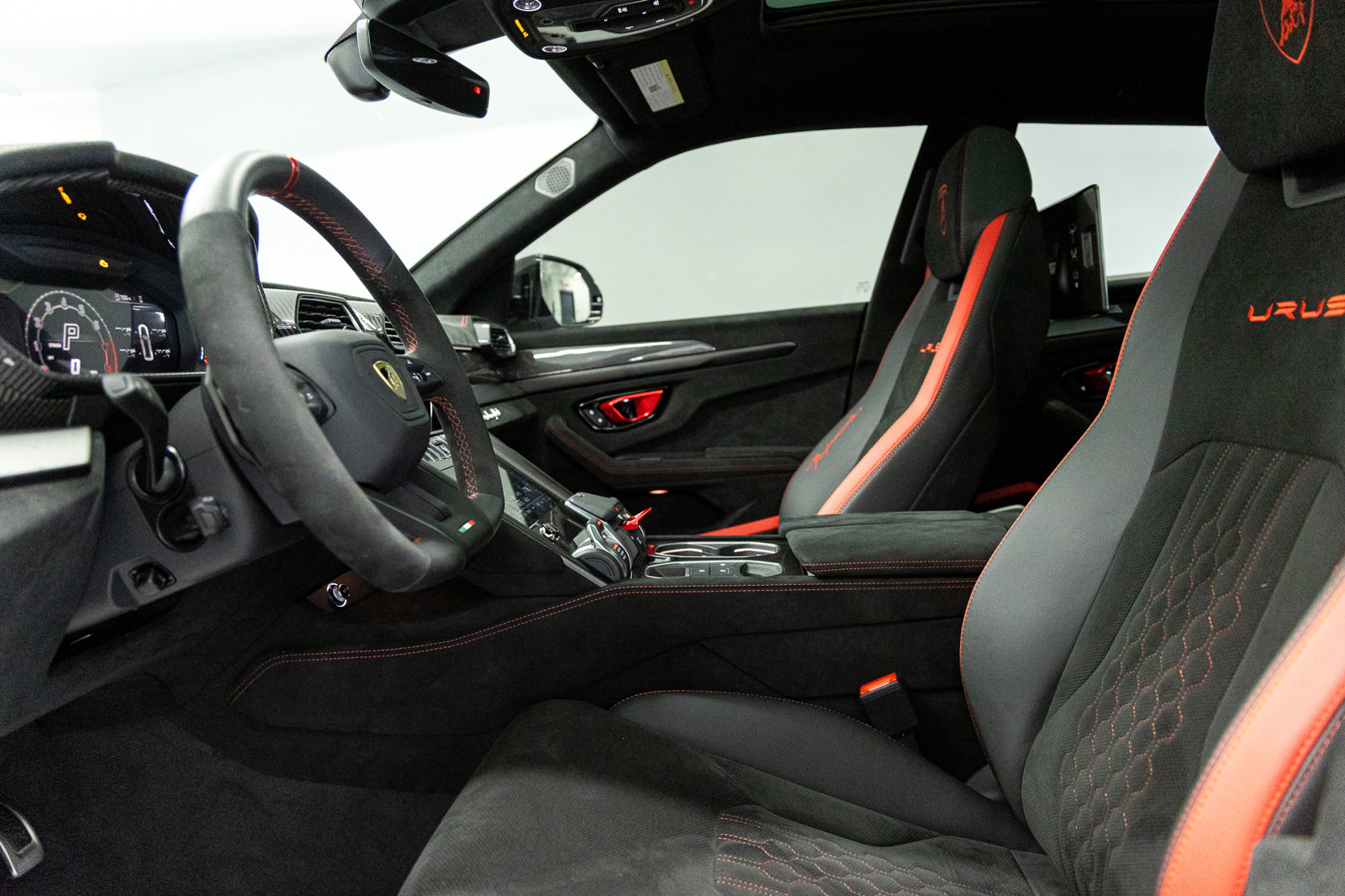 Used 2024 Lamborghini Urus Performante image 28