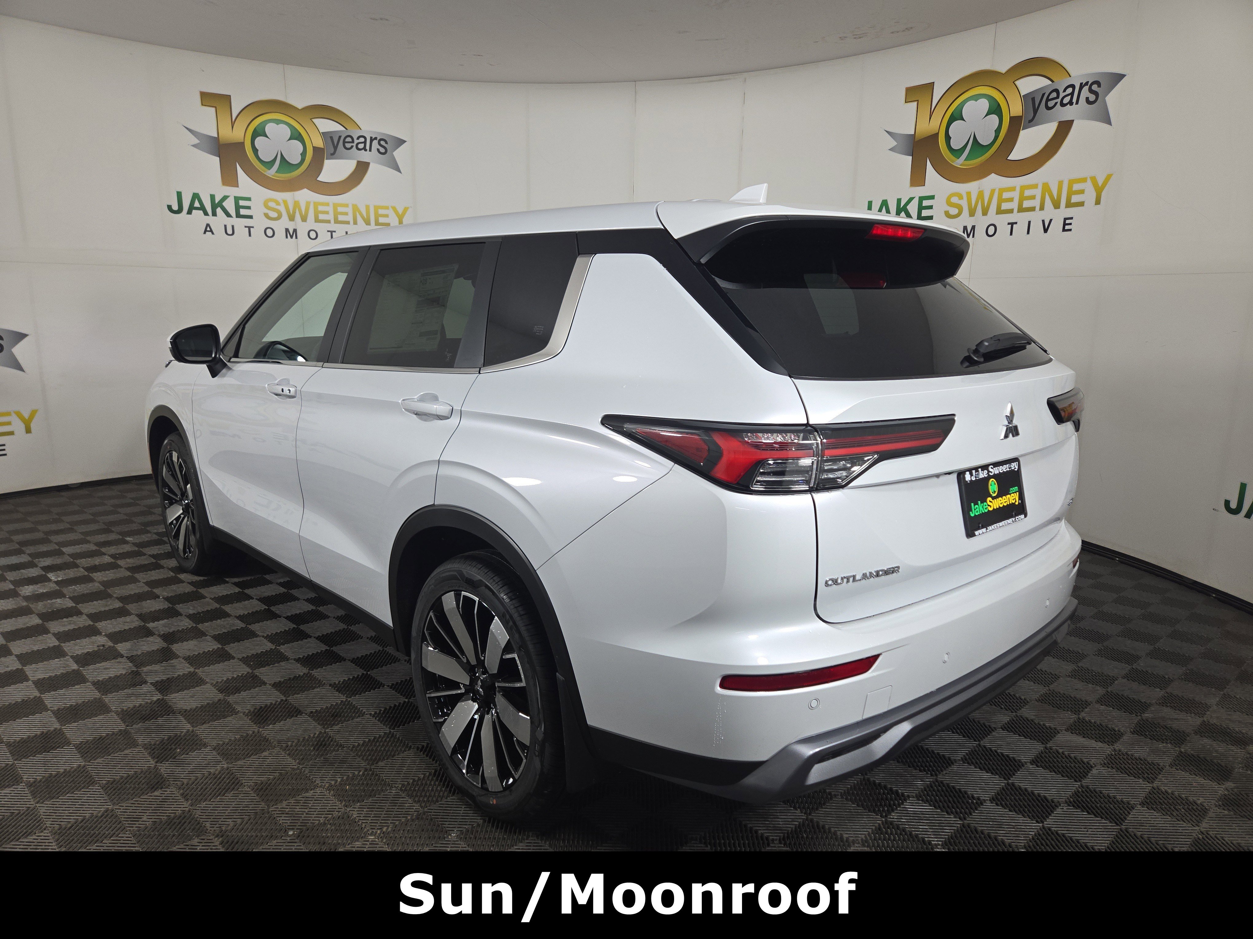 New 2026 Mitsubishi Outlander SE FWD image 5