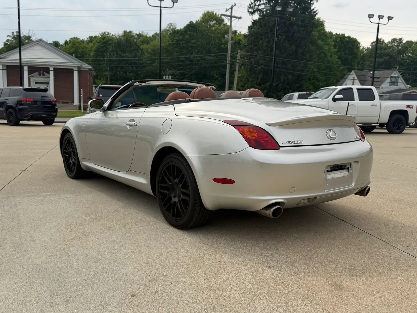 Used 2002 Lexus SC 430 Convertible RWD image 4