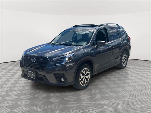 Used 2023 Subaru Forester Premium AWD/4WD image 2