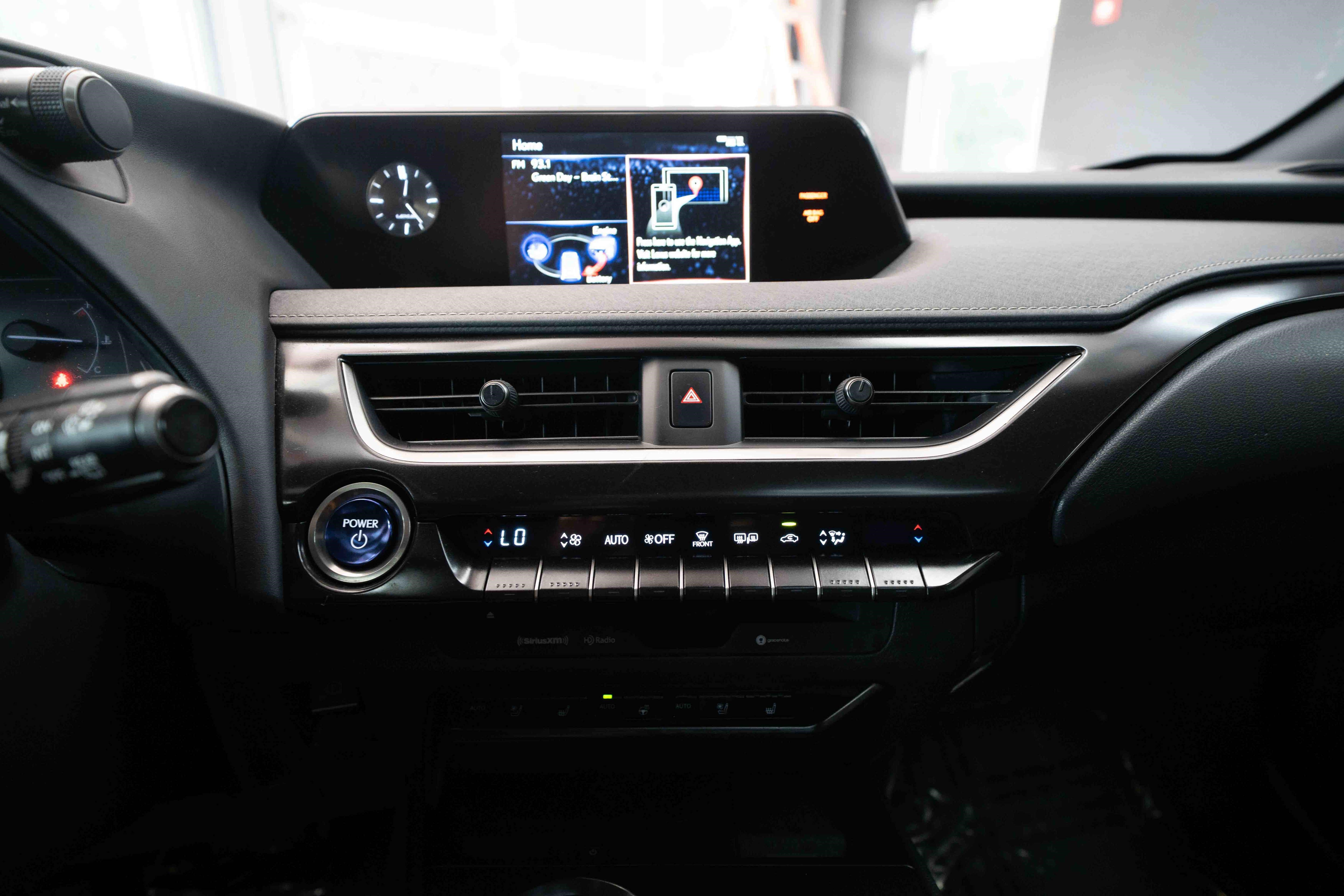 Used 2020 Lexus UX 250h w/ Premium Package AWD/4WD image 17