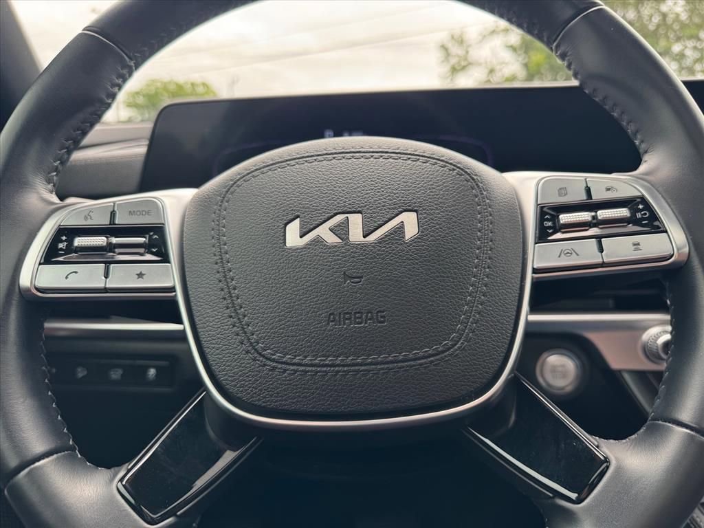 Used 2024 Kia Telluride EX FWD image 18