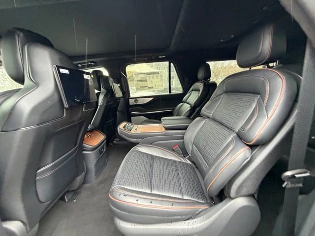 New 2025 Lincoln Navigator L Black Label image 12