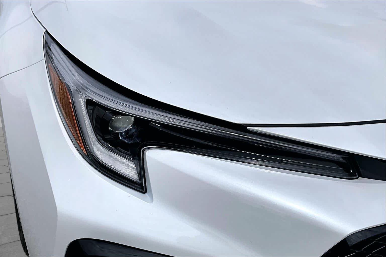 Certified 2025 Toyota Corolla SE FWD image 27