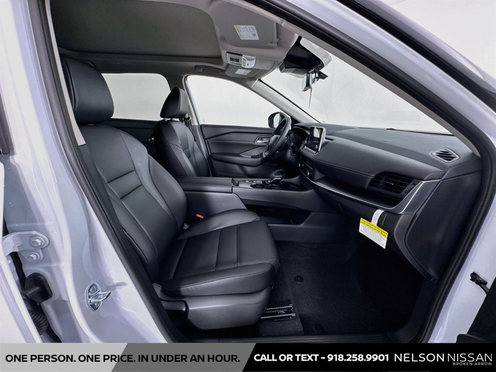 New 2026 Nissan Rogue Dark Armor FWD image 27
