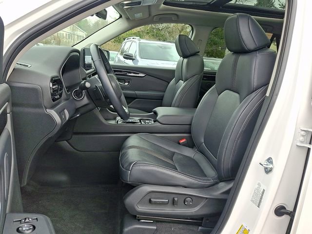 Certified 2023 Honda Pilot Touring image 15