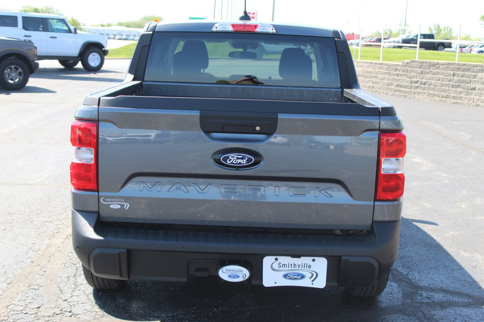 New 2025 Ford Maverick XLT w/ XLT Luxury Package FWD image 6