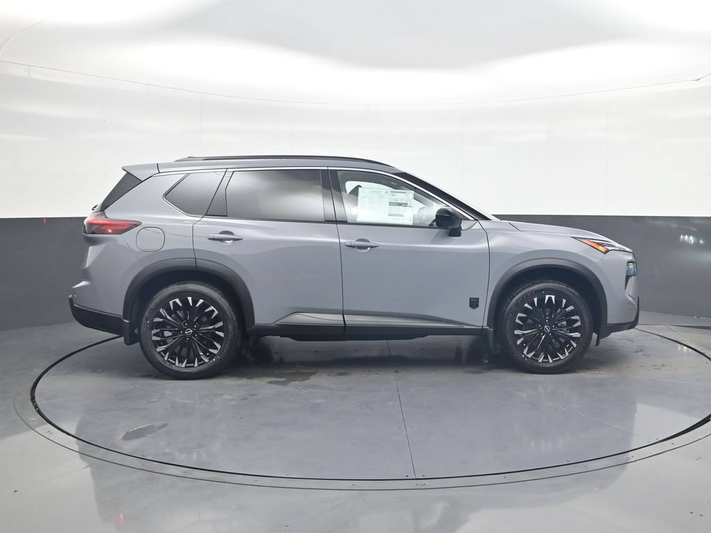 Used 2026 Nissan Rogue Dark Armor FWD image 11