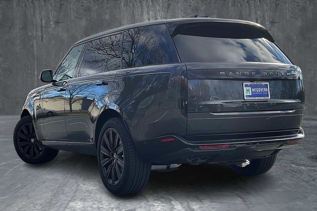 New 2025 Land Rover Range Rover Long Wheelbase SE image 3