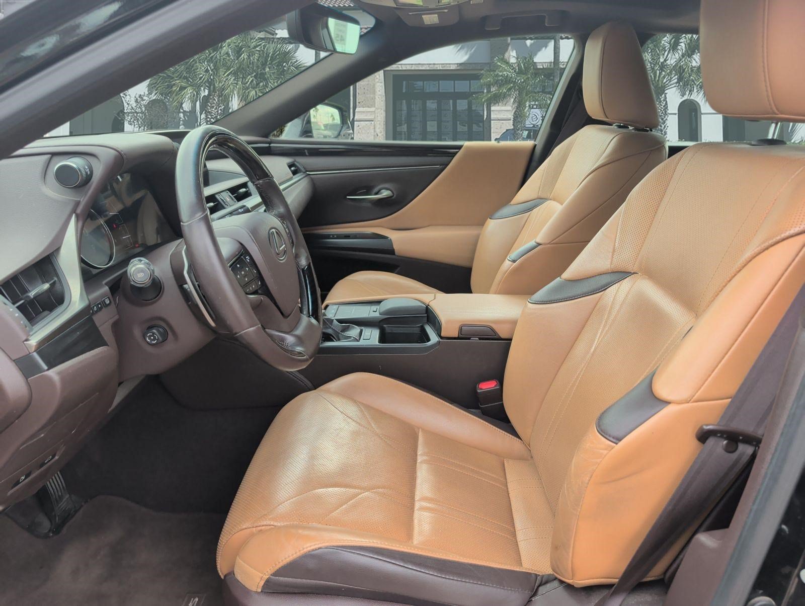 Used 2019 Lexus ES 350 F Sport w/ Accessory Package 2 FWD image 11