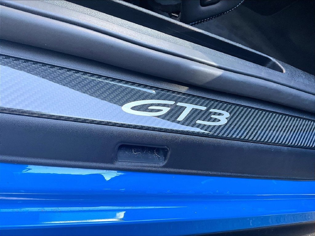 Certified 2022 Porsche 911 GT3 RWD image 32