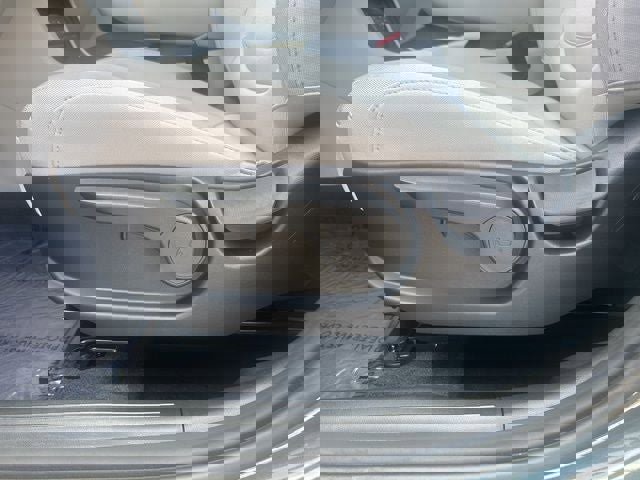 New 2026 Hyundai Tucson Blue SE image 16