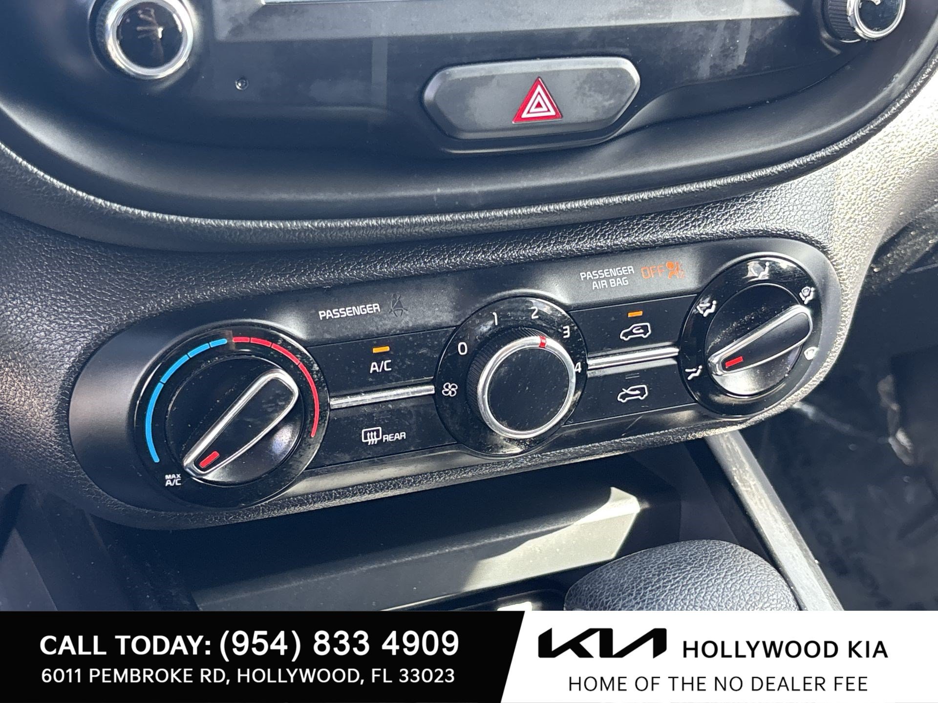 Used 2020 Kia Soul S FWD image 16