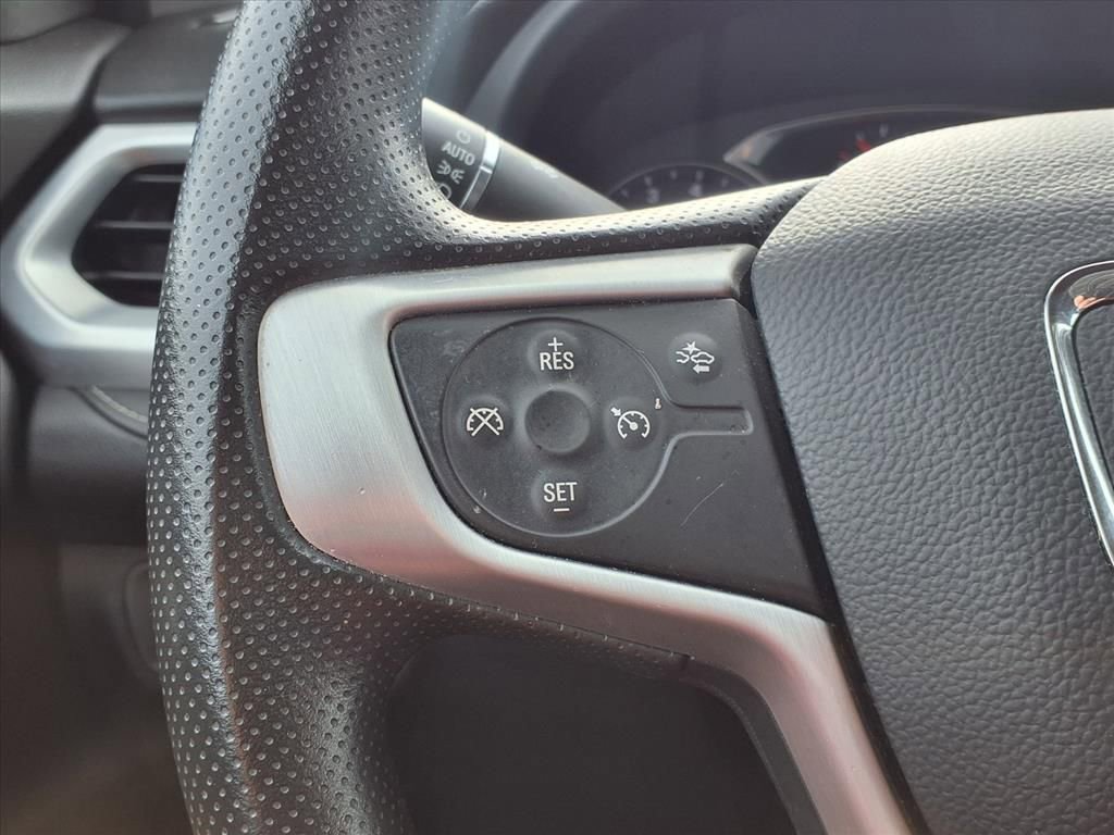 Certified 2022 GMC Acadia SLE w/ Driver Convenience Package image 15