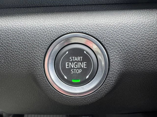 Used 2025 GMC Terrain Elevation AWD/4WD image 32